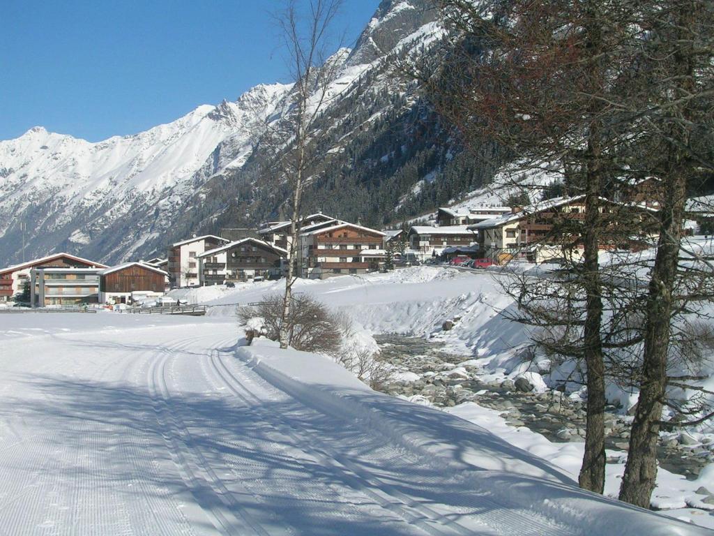 Bed and Breakfast Haus Margret Sankt Leonhard im Pitztal Exterior foto