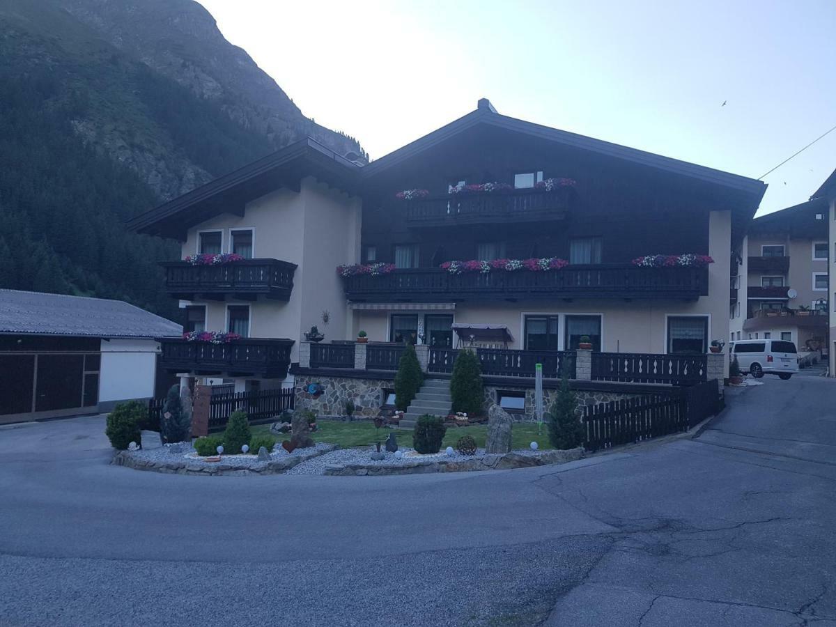 Bed and Breakfast Haus Margret Sankt Leonhard im Pitztal Exterior foto