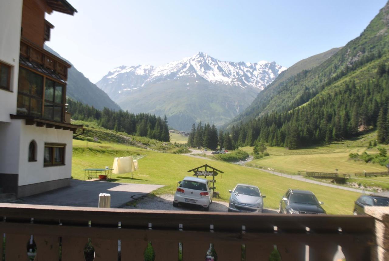 Bed and Breakfast Haus Margret Sankt Leonhard im Pitztal Exterior foto